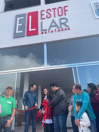 EstofLar inaugura filial em CandÃ³i